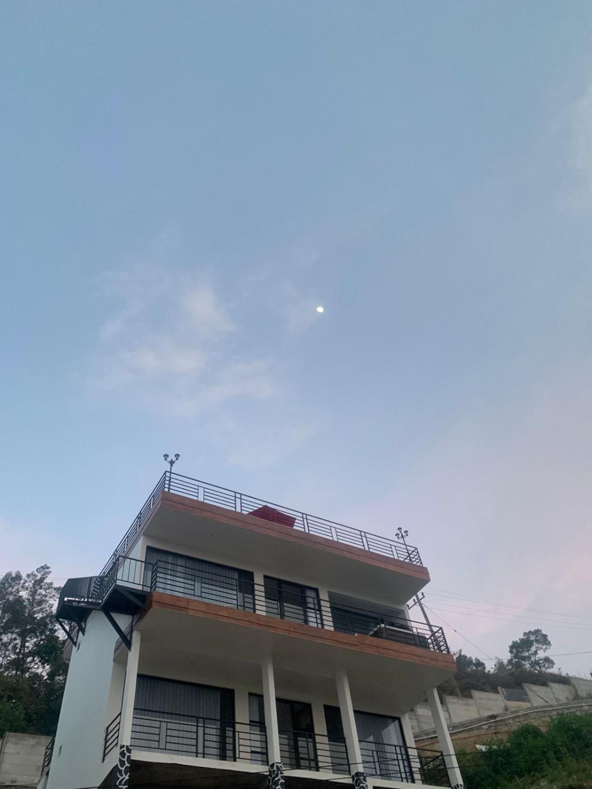 Hotel Nature Bromo And Resort Pasuruan Buitenkant foto