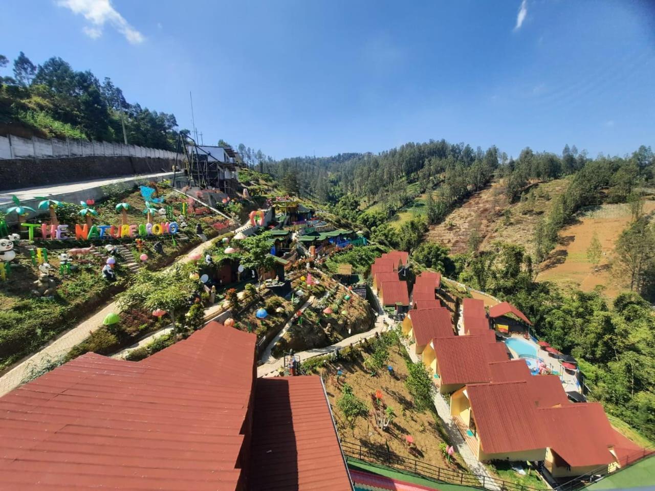 Hotel Nature Bromo And Resort Pasuruan Buitenkant foto