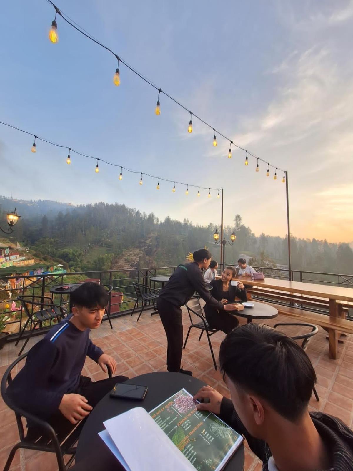 Hotel Nature Bromo And Resort Pasuruan Buitenkant foto