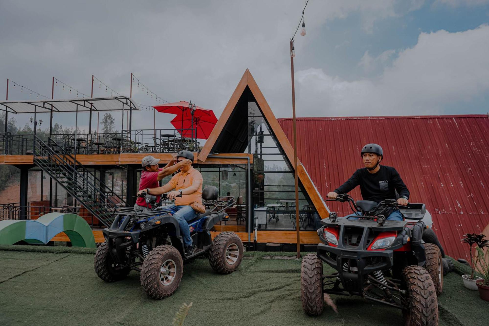 Hotel Nature Bromo And Resort Pasuruan Buitenkant foto
